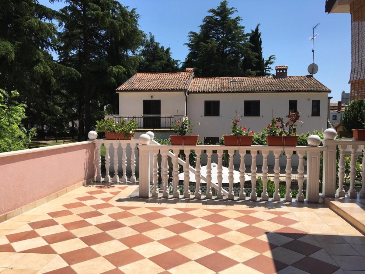 Apartments Tereza Novigrad Istria Buitenkant foto
