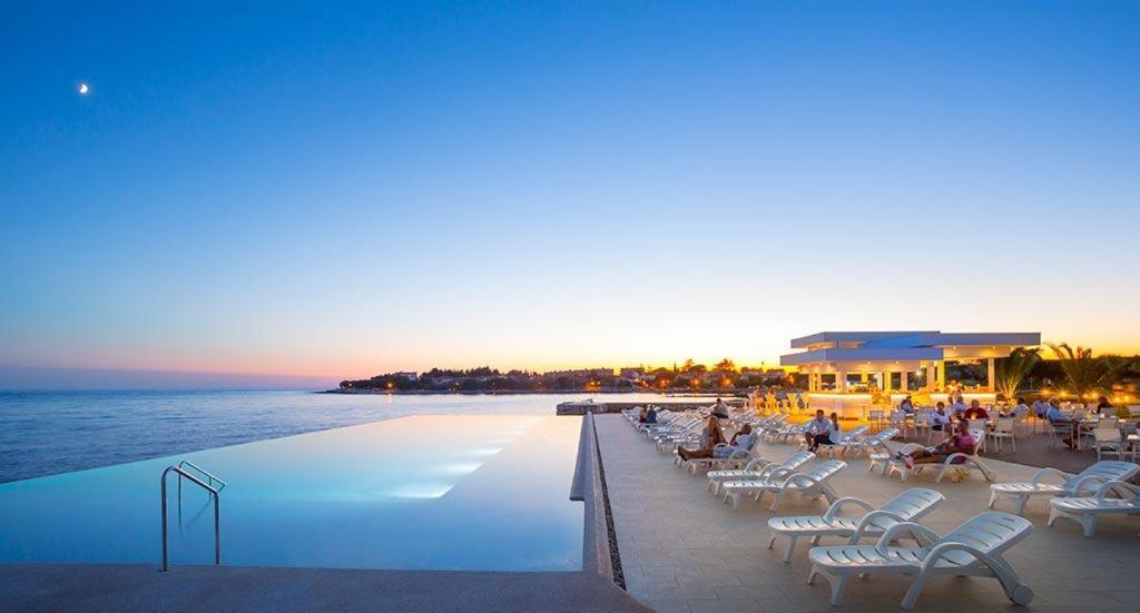 Apartments Tereza Novigrad Istria Buitenkant foto