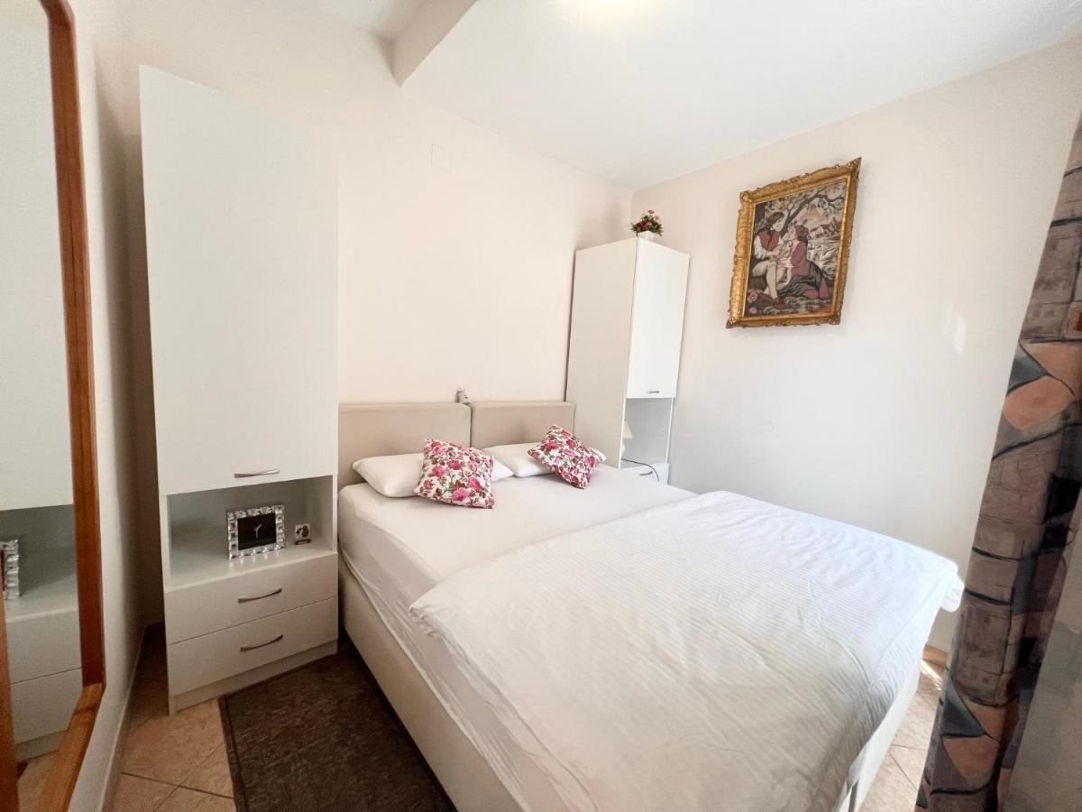 Apartments Tereza Novigrad Istria Buitenkant foto