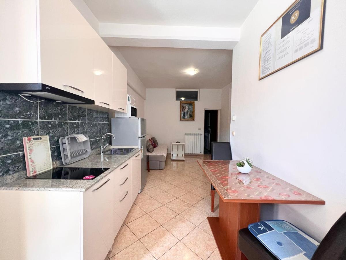 Apartments Tereza Novigrad Istria Buitenkant foto